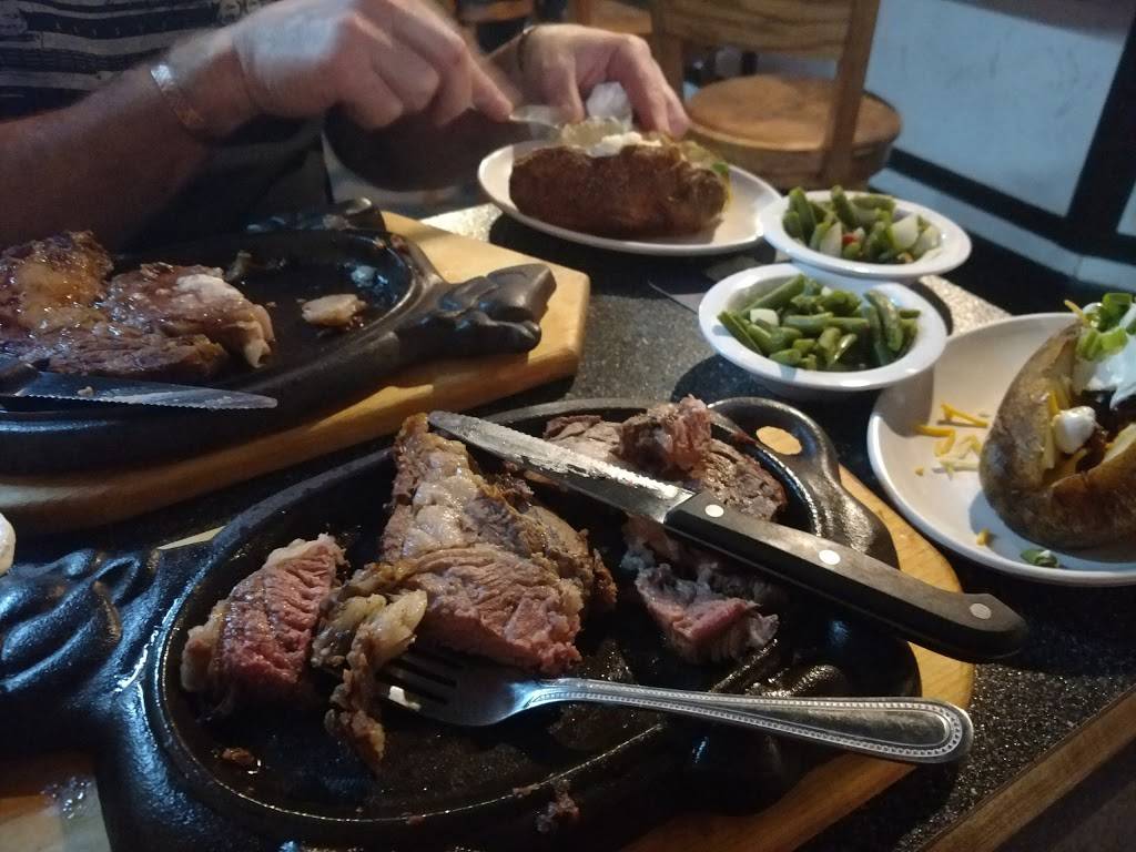 Silvers Saloon | restaurant | 2752 Pacific Ave SE, Olympia, WA 98501, USA | 3604890255 OR +1 360-489-0255