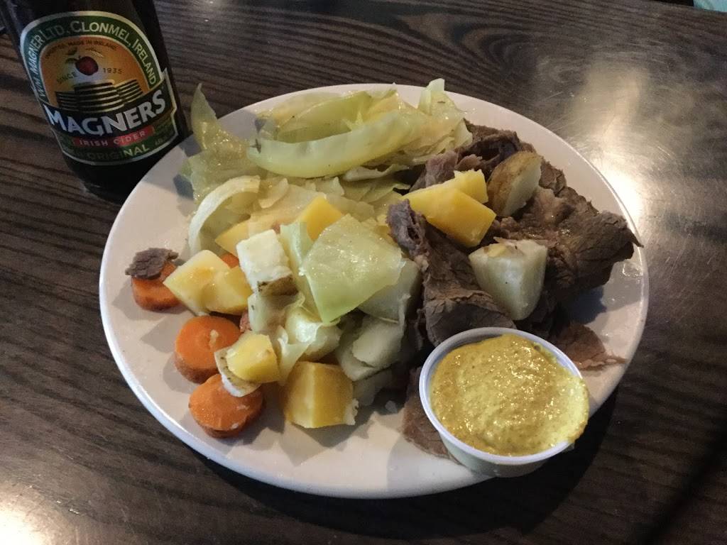 Donohues Bar and Grill | restaurant | 87 Bigelow Ave, Watertown, MA 02472, USA | 6179244900 OR +1 617-924-4900