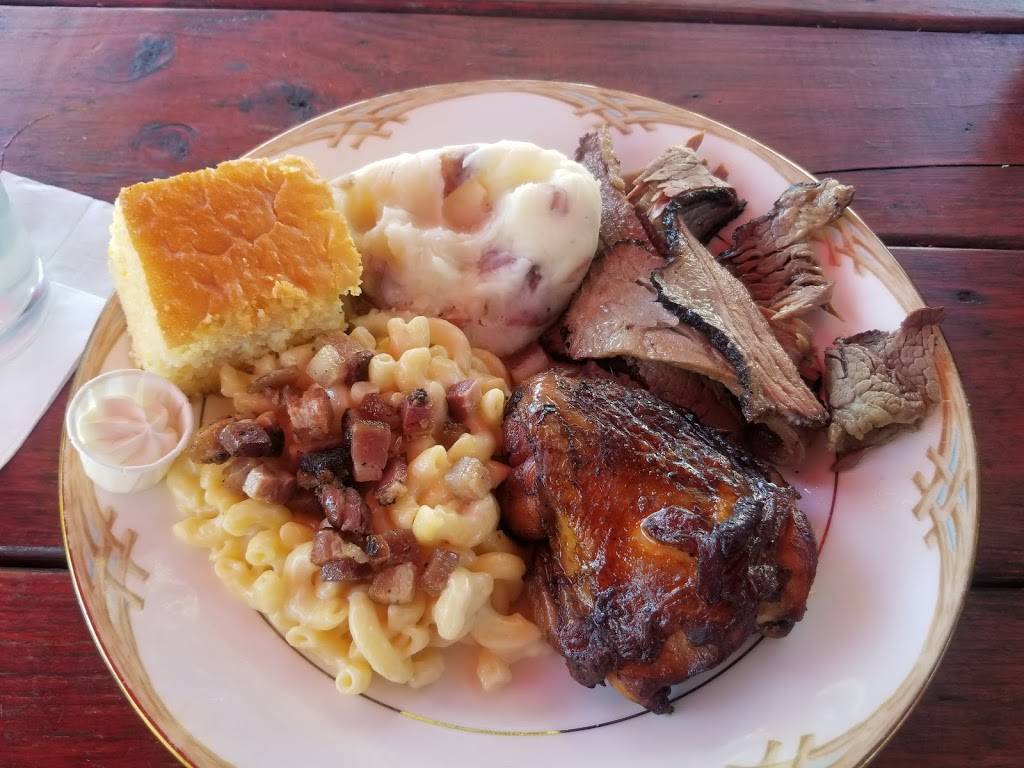 Smokehouse Bistro | restaurant | 6811 Laguna Park Way, Sebastopol, CA 95472, USA | 7078293277 OR +1 707-829-3277