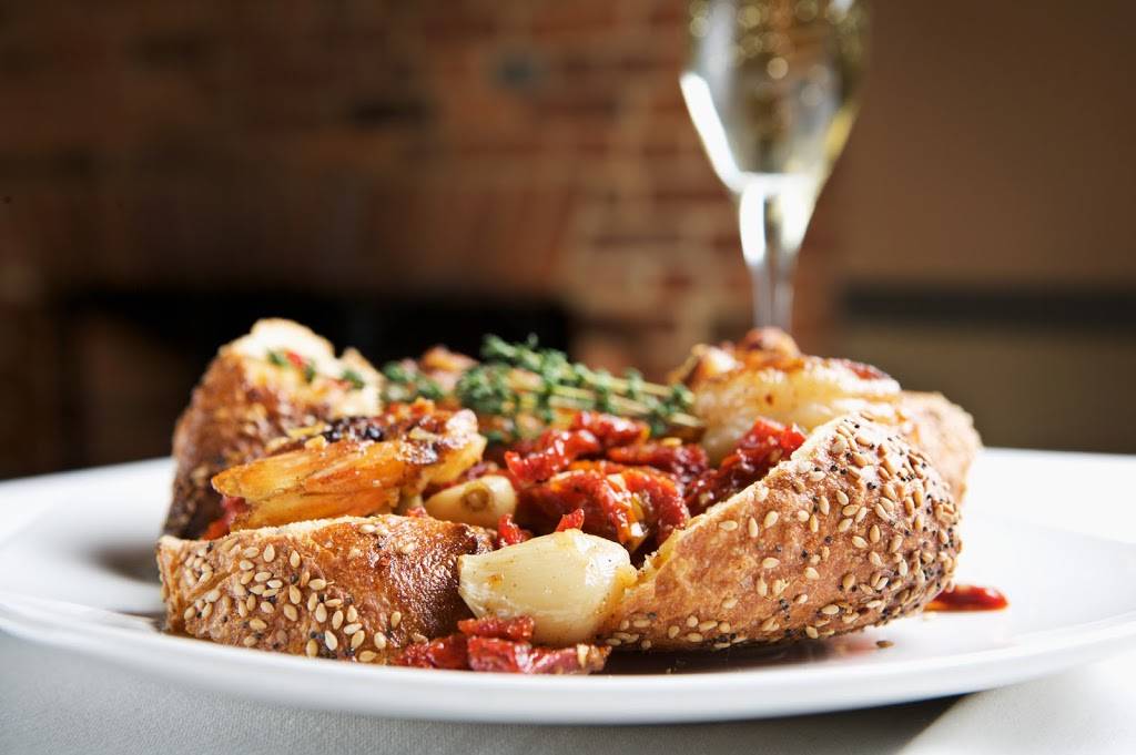 Stoners On the Square | restaurant | 5 N Main St, Mercersburg, PA 17236, USA | 7173285011 OR +1 717-328-5011