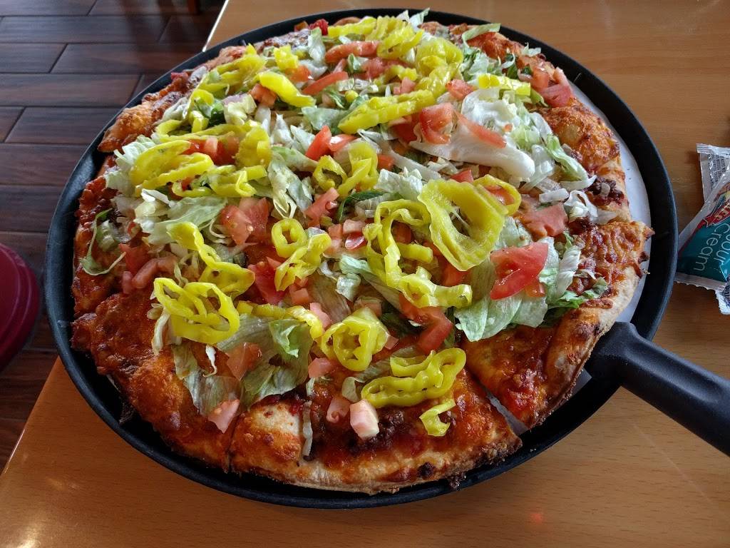 Masseys Pizza Sports Bar & Wings | restaurant | 771 S 30th St, Indian Mound Mall #221, Heath, OH 43056, USA | 7403440444 OR +1 740-344-0444