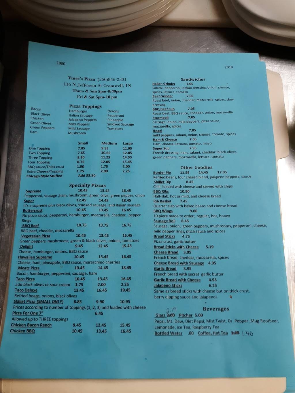Vinees Pizza | restaurant | 116 N Jefferson St, Cromwell, IN 46732, USA | 2608562301 OR +1 260-856-2301