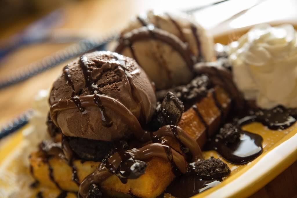 Moods Eatery & Cafe | restaurant | 372 Iroquois Shore Rd, Oakville, ON L6H 1M4, Canada | 4379924545 OR +1 437-992-4545