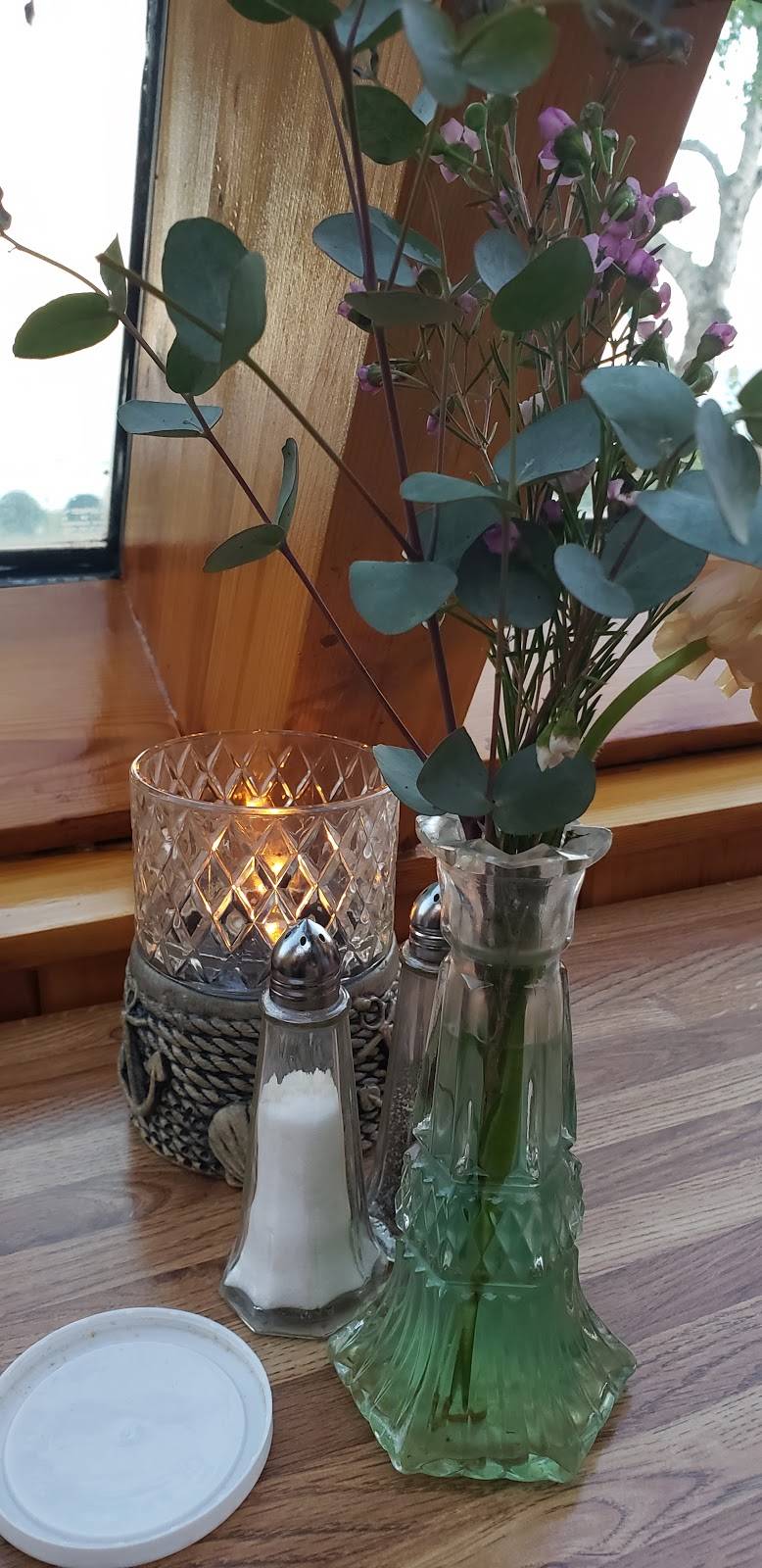 Florian II Supper Club | restaurant | 8048 WI-57, Baileys Harbor, WI 54202, USA | 9208392361 OR +1 920-839-2361