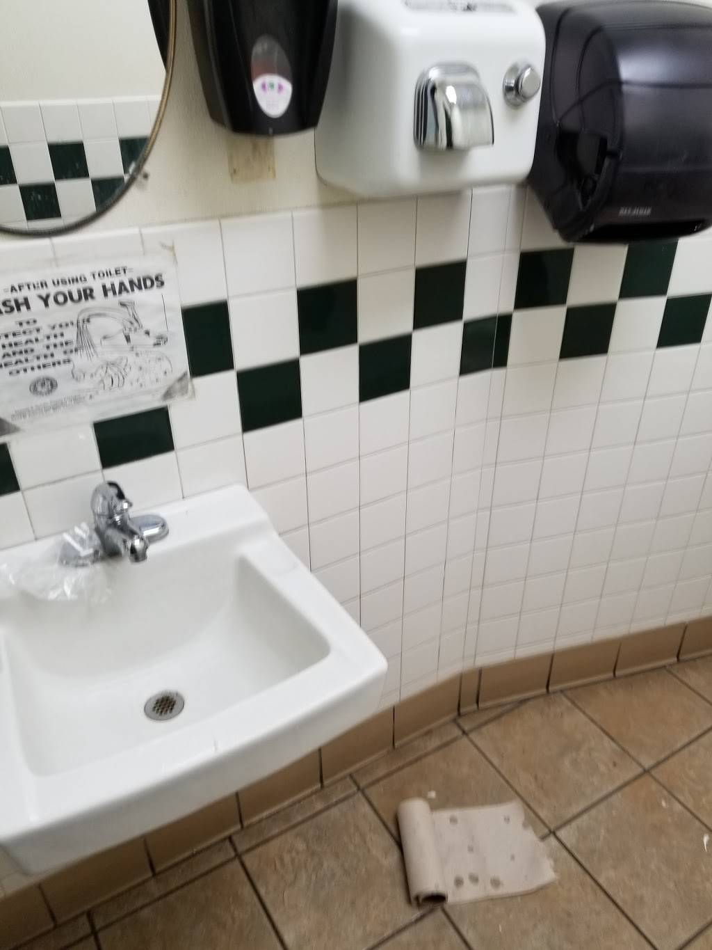 Subway Restaurants | restaurant | 5504 Brush Hollow Rd, Westbury, NY 11590, USA | 5163337595 OR +1 516-333-7595