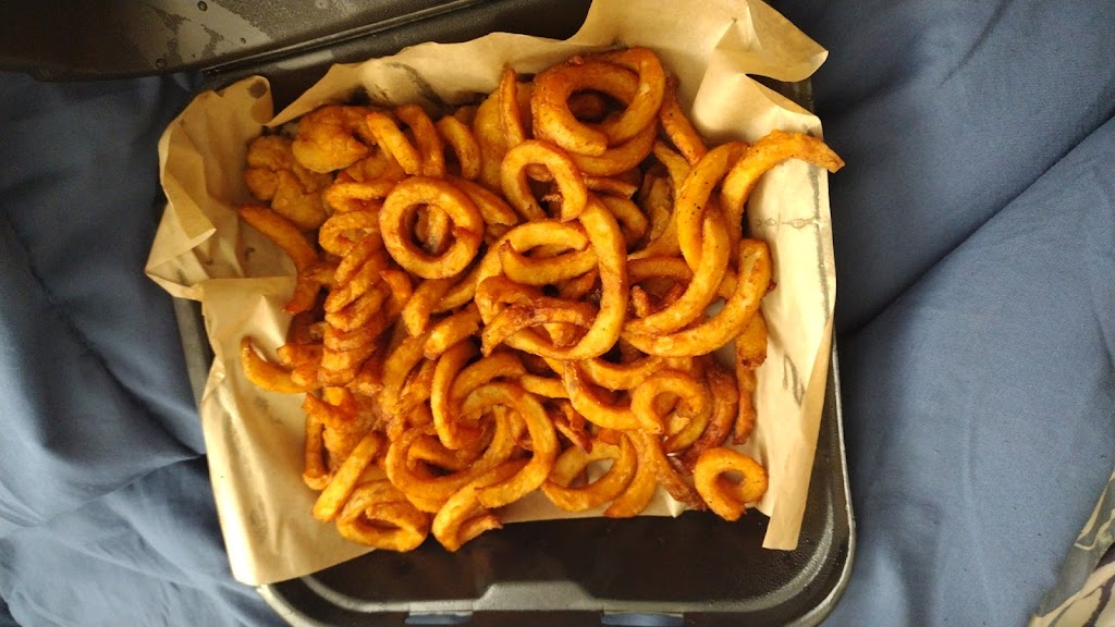 Its Just Wings | restaurant | 2021 SW Wanamaker Rd, Topeka, KS 66604, USA | 4696635233 OR +1 469-663-5233