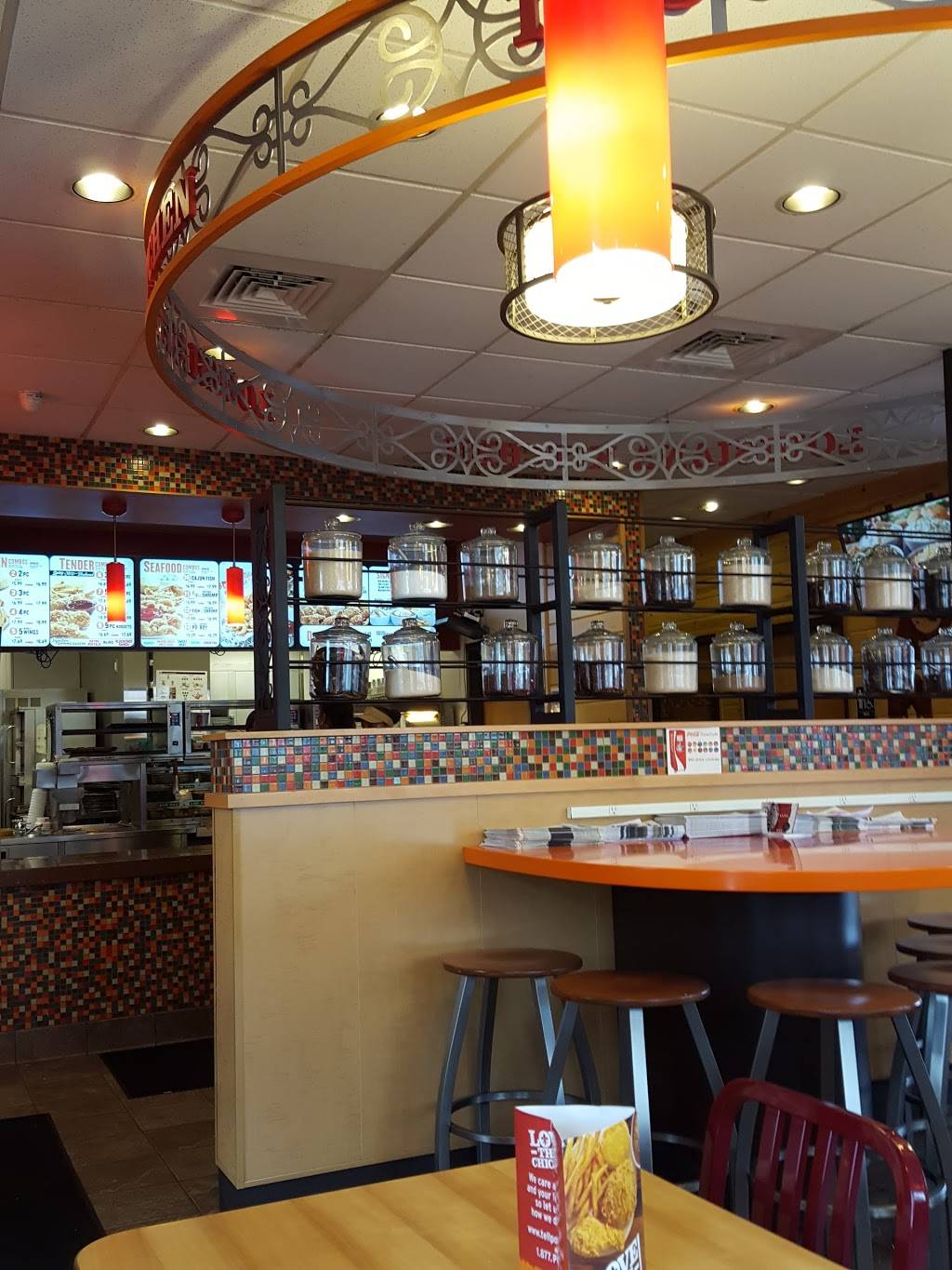 Popeyes Louisiana Kitchen | restaurant | 1954 Division Ave S, Grand Rapids, MI 49507, USA | 6162470187 OR +1 616-247-0187