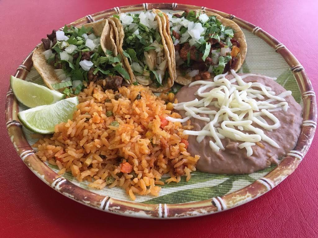 Taqueria Los Naranjos 2 | restaurant | 412 N Lake St, Mundelein, IL 60060, USA | 2243606986 OR +1 224-360-6986