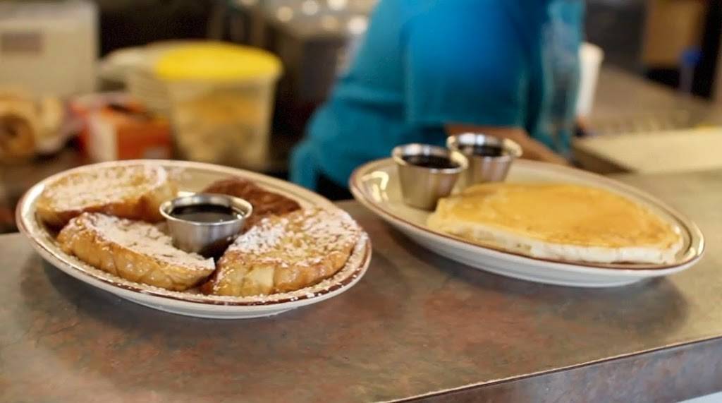 Barnstormer Restaurant | restaurant | 600 Airport Road # A, Greeley, CO 80631, USA | 9703363020 OR +1 970-336-3020