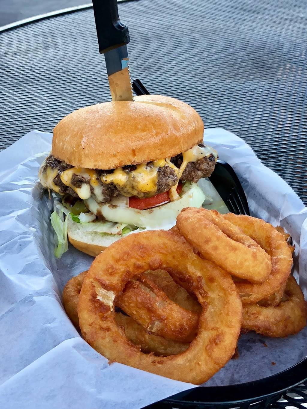 Lawrenceburger | restaurant | 334 Front St, Lawrenceburg, IN 47025, USA | 8125392874 OR +1 812-539-2874