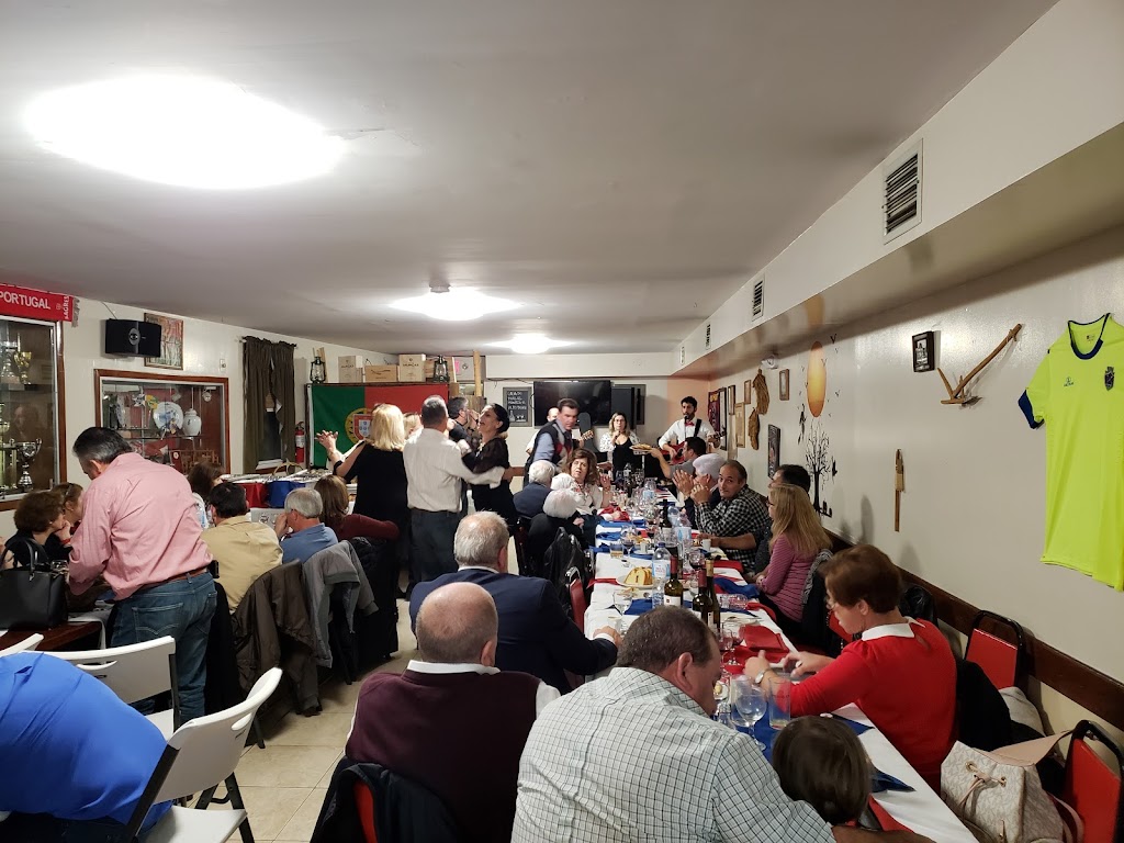 Casa De Tras-Os-Montes E Alto | restaurant | 189 Malvern St, Newark, NJ 07105, USA | 9735897114 OR +1 973-589-7114