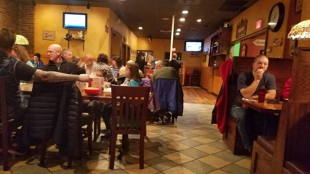 Lake Pizza & Restaurant | restaurant | 39 Thompson Rd, Webster, MA 01570, USA | 5089433684 OR +1 508-943-3684