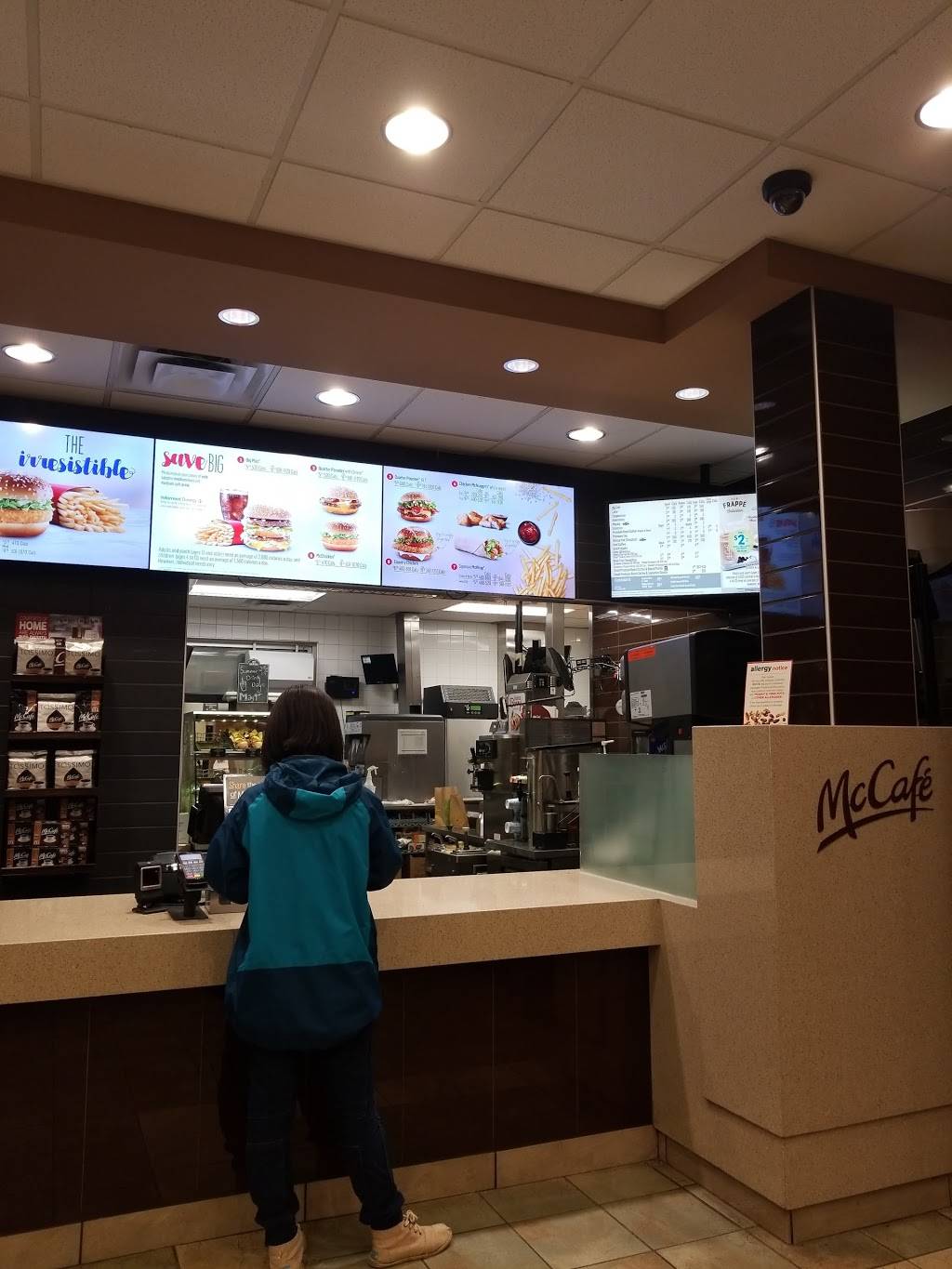 McDonalds | cafe | 800 Stonehaven Dr, Kanata, ON K2M 2Z2, Canada | 6132549438 OR +1 613-254-9438