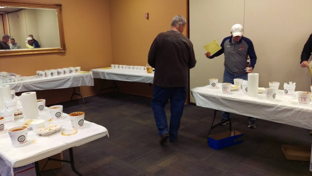 Caseys Pub | restaurant | 2200 Meadowbrook Rd, Springfield, IL 62711, USA | 2172417101 OR +1 217-241-7101