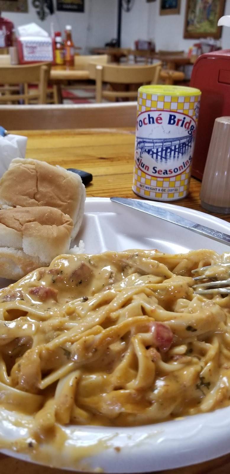 Poches Market and Restaurant | restaurant | 3015 Main Hwy # A, Breaux Bridge, LA 70517, USA | 3373322108 OR +1 337-332-2108