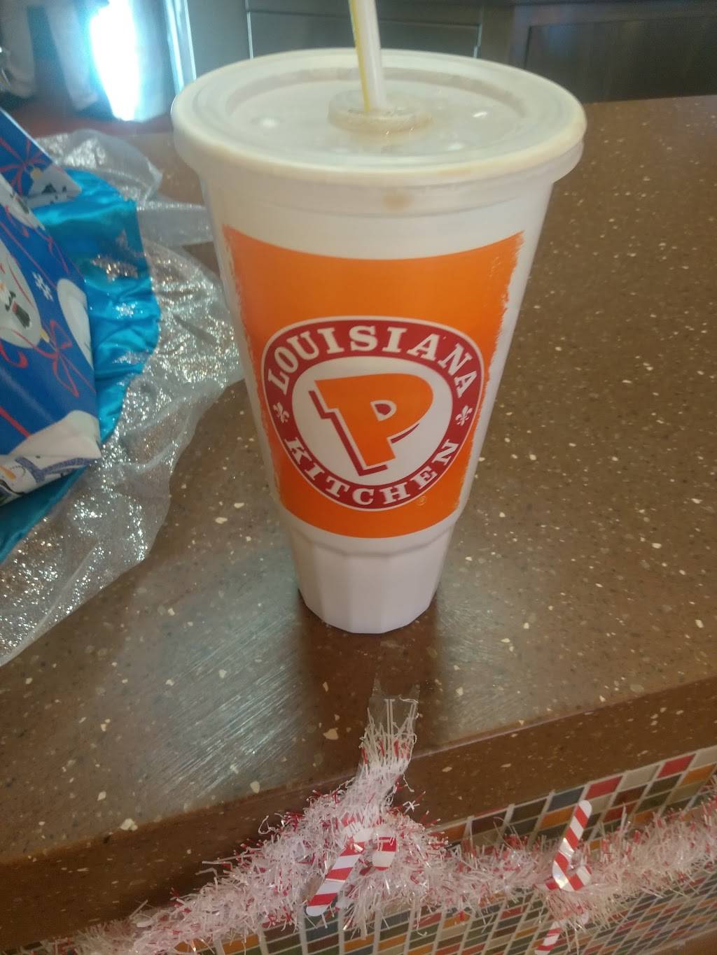 Popeyes Louisiana Kitchen | restaurant | 2660 S Hwy 17-92, Sanford, FL 32771, USA | 4073218883 OR +1 407-321-8883