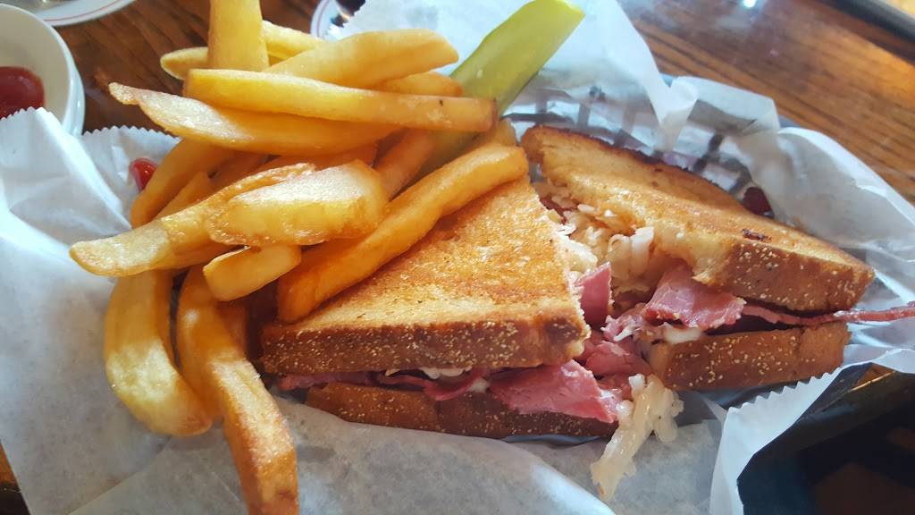 Caseys Tavern | restaurant | 304 Depot St, Ann Arbor, MI 48104, USA | 7346656775 OR +1 734-665-6775