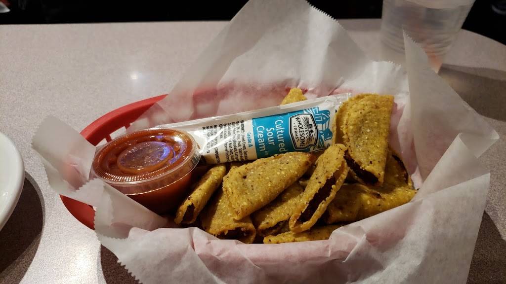 The Fuse Bar & Grill | restaurant | 44015 Forest Blvd, Harris, MN 55032, USA | 6512435185 OR +1 651-243-5185