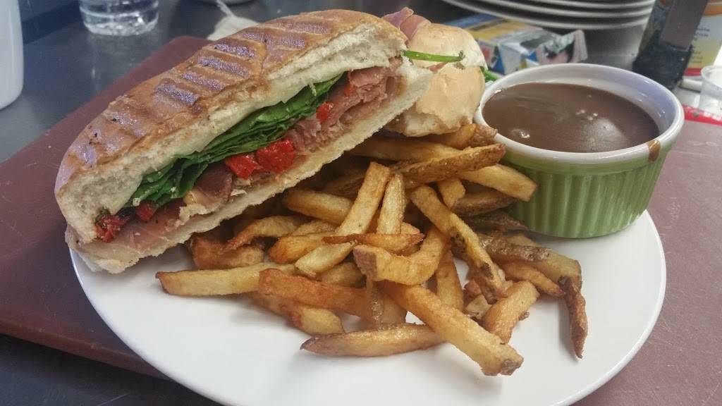 Easy Street | restaurant | 8240 McLeod Rd, Niagara Falls, ON L2H 2T6, Canada | 2892962328 OR +1 289-296-2328