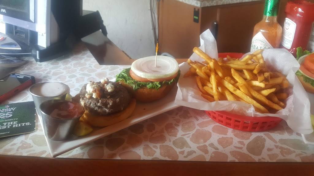 Baldwin Street Grille | restaurant | 1304 E Washington Ave, Madison, WI 53703, USA | 6084428400 OR +1 608-442-8400