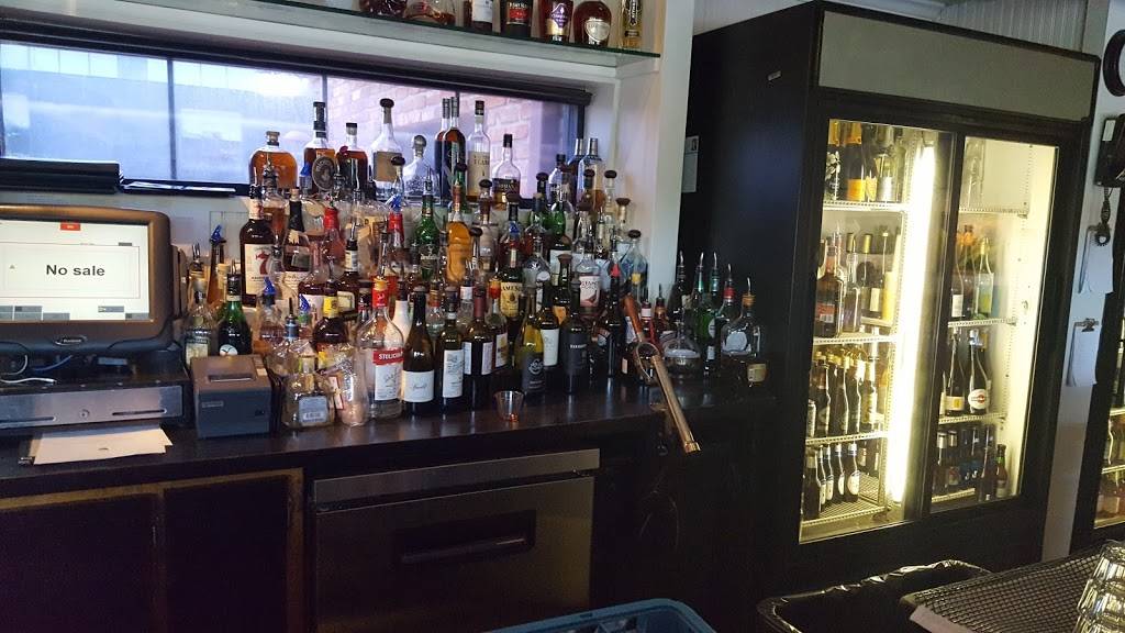 Flips Wine Bar & Trattoria | restaurant | 5801 N Western Ave, Oklahoma City, OK 73118, USA | 4058431527 OR +1 405-843-1527