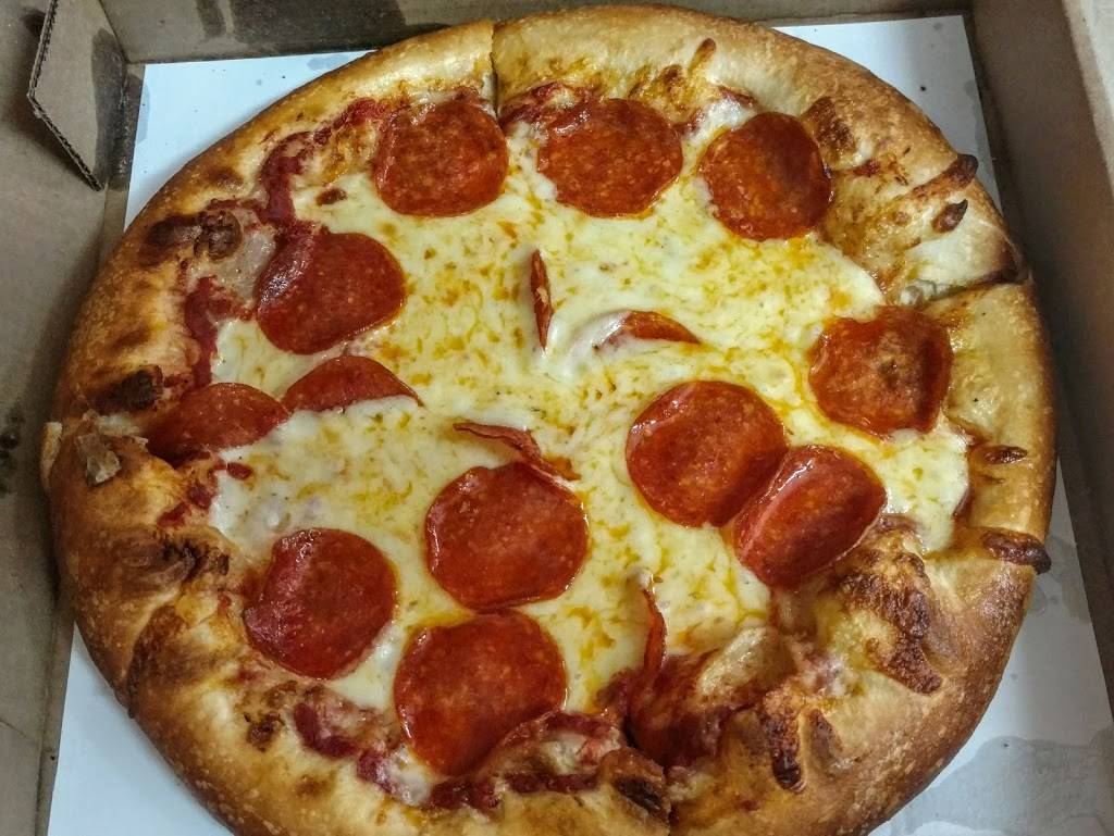 Vals Pizza | restaurant | 620 S Washington St, Owosso, MI 48867, USA | 9897298257 OR +1 989-729-8257