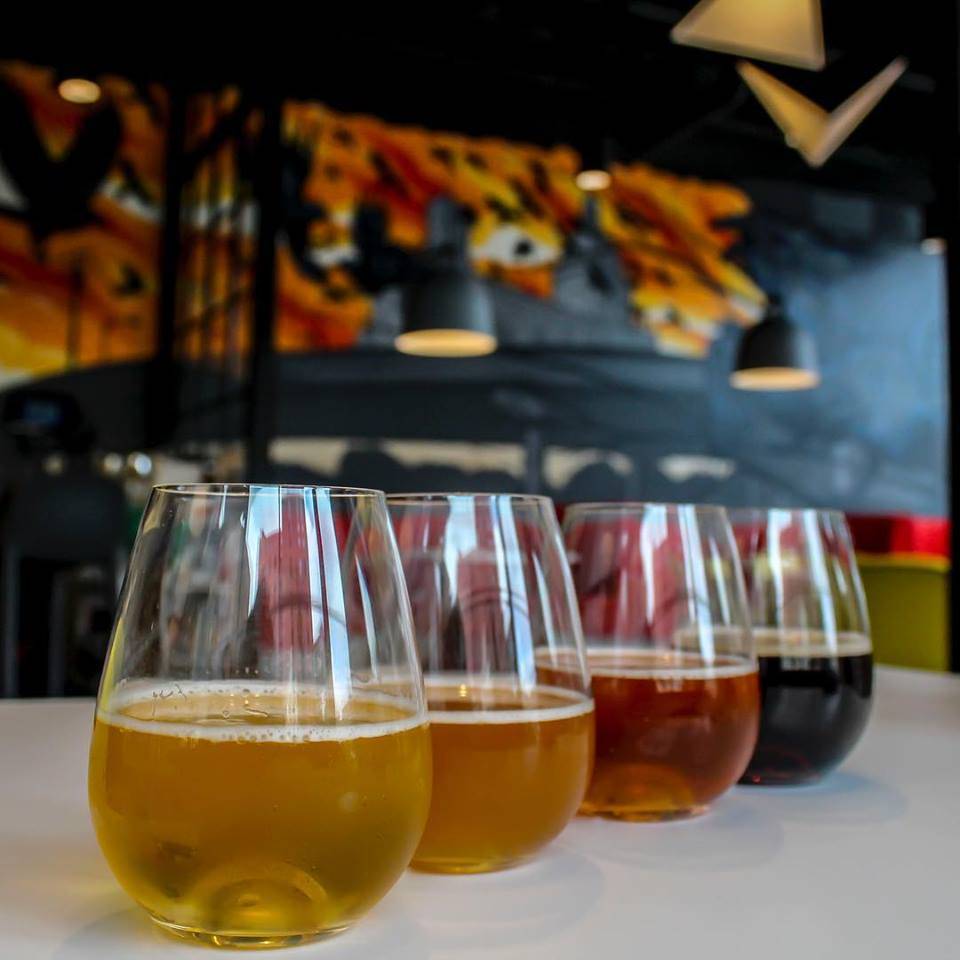 OUI Bar + KTCHN | restaurant | 609 S 3rd St, Minneapolis, MN 55415, USA | 6122527737 OR +1 612-252-7737