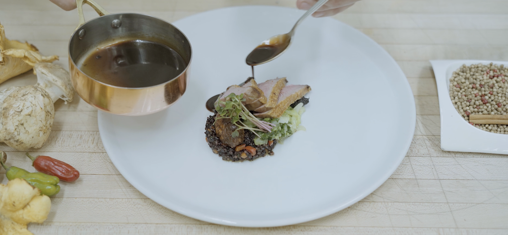 Ernas Elderberry House | restaurant | 48688 Victoria Ln, Oakhurst, CA 93644, USA | 5596836800 OR +1 559-683-6800