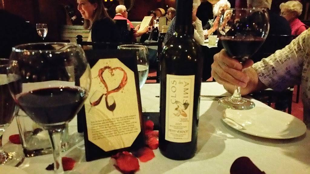 Enzos Italian Restaurant | restaurant | 134 N Mill St, Santa Paula, CA 93060, USA | 8059333444 OR +1 805-933-3444