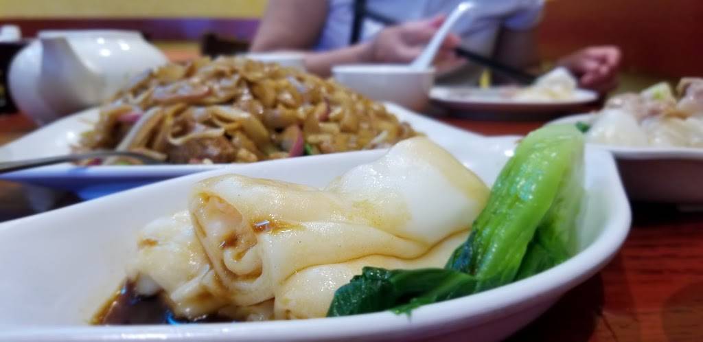 Dim Dim | restaurant | 2820 S Wentworth Ave, Chicago, IL 60616, USA | 3128422822 OR +1 312-842-2822