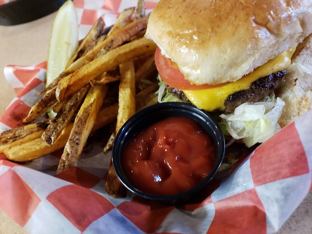 Game Time Sports Bar & Grill | restaurant | 3613 Harrison Ave, Cheviot, OH 45211, USA | 5136619464 OR +1 513-661-9464