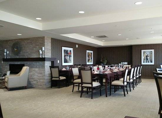 The Ruby - Wentworth Heights | restaurant | 1620 Upper Wentworth St, Hamilton, ON L9B 2W3, Canada | 90557547358086 OR +1 905-575-4735 ext. 8086