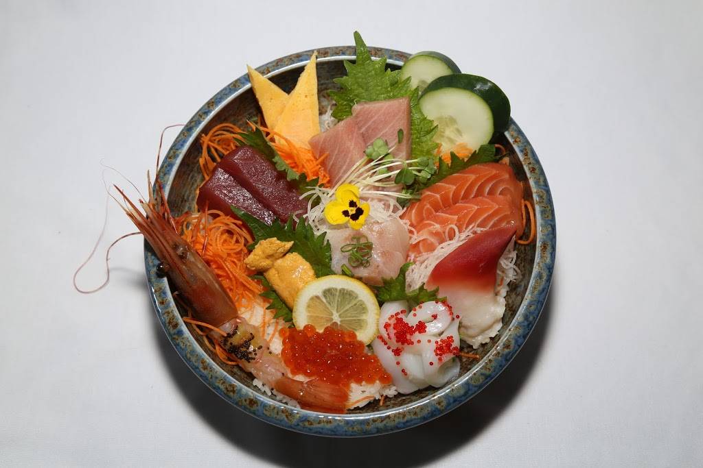 Ginza Sushi And Ramen | restaurant | 1100 S Front St, Philadelphia, PA 19147, USA | 2675344046 OR +1 267-534-4046