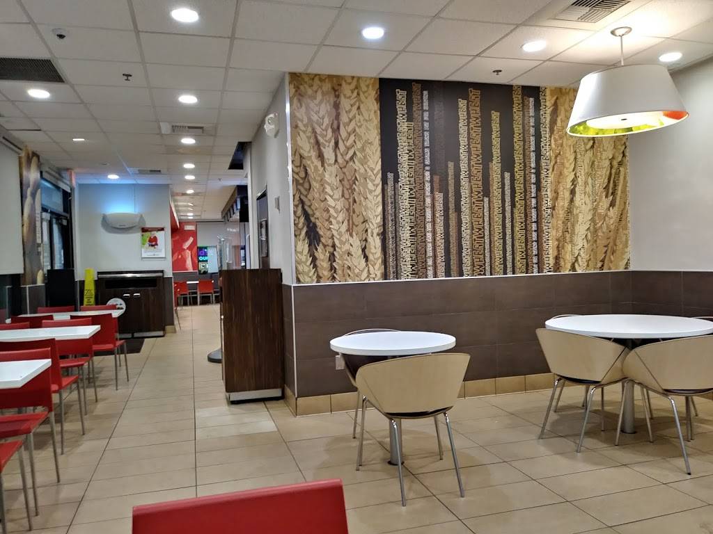 McDonalds | cafe | 417 W Shaw Ave, Clovis, CA 93612, USA | 5592994374 OR +1 559-299-4374