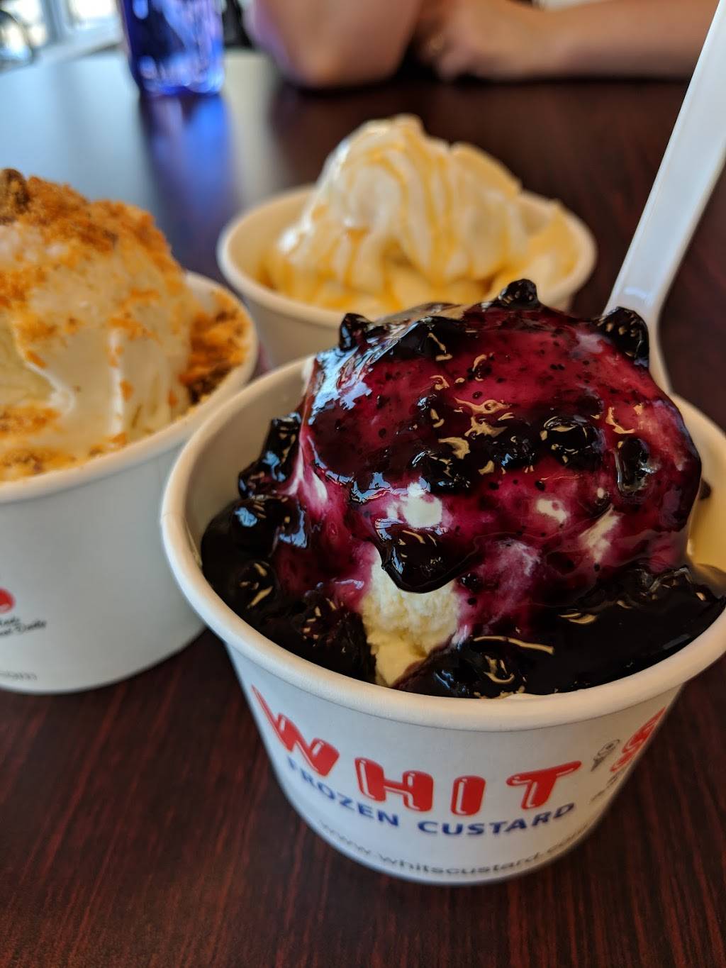 Whits Frozen Custard Of Ashland | restaurant | 1220 Claremont Ave, Ashland, OH 44805, USA | 4199030087 OR +1 419-903-0087