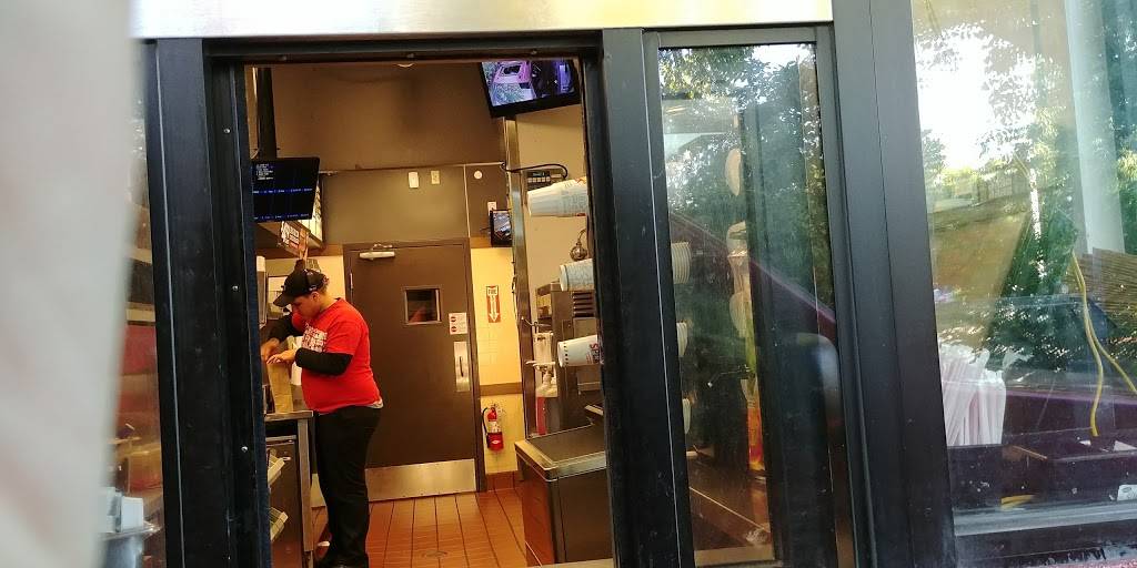 Jack in the Box | restaurant | 8829 S 180th St, Kent, WA 98032, USA | 4252510286 OR +1 425-251-0286