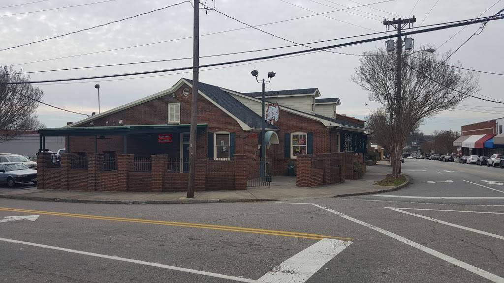 Lighthouse Restaurant | restaurant | 905 Burke St, Winston-Salem, NC 27101, USA | 3367249619 OR +1 336-724-9619