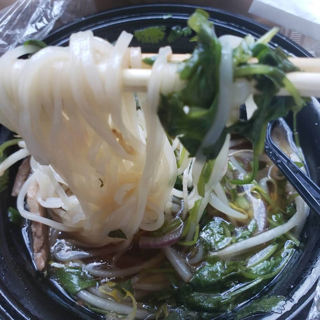 Banh Meee Downtown | restaurant | 126 Ann Uccello St, Hartford, CT 06103, USA | 8603083623 OR +1 860-308-3623