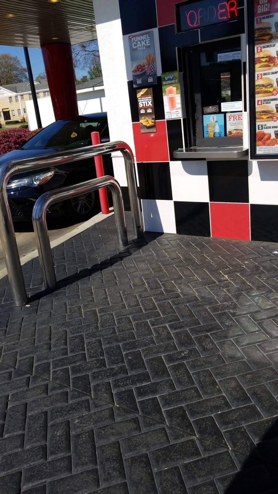 Checkers | restaurant | 2453 Wynnton Rd, Columbus, GA 31906, USA | 7062213577 OR +1 706-221-3577