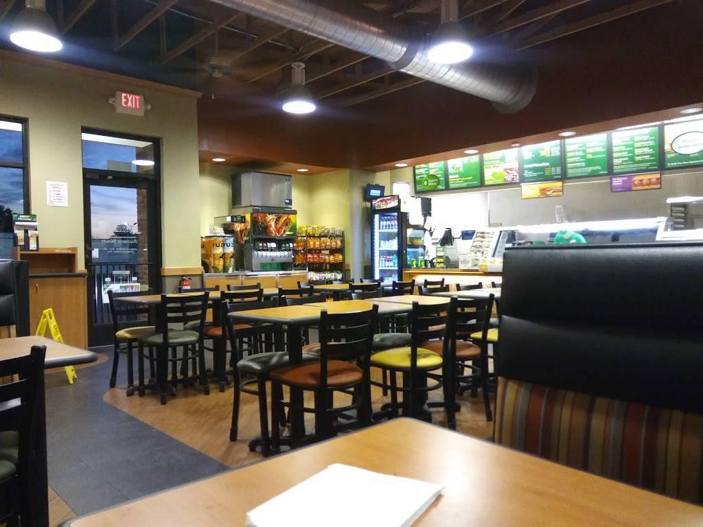 Subway | meal takeaway | 2105 Taney St, North Kansas City, MO 64116, USA | 8164716939 OR +1 816-471-6939