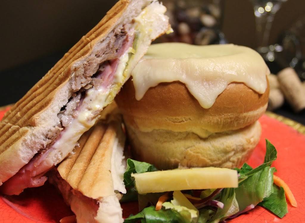 The Corner Cafe - Home of Gourmet2Go | cafe | 101 W 1st St A, Sanford, FL 32771, USA | 4073223779 OR +1 407-322-3779