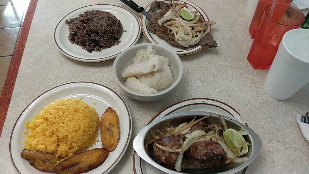 El Gallo De Oro Restaurante | cafe | 4007 Fiesta Plaza, Tampa, FL 33607, USA | 8138738008 OR +1 813-873-8008