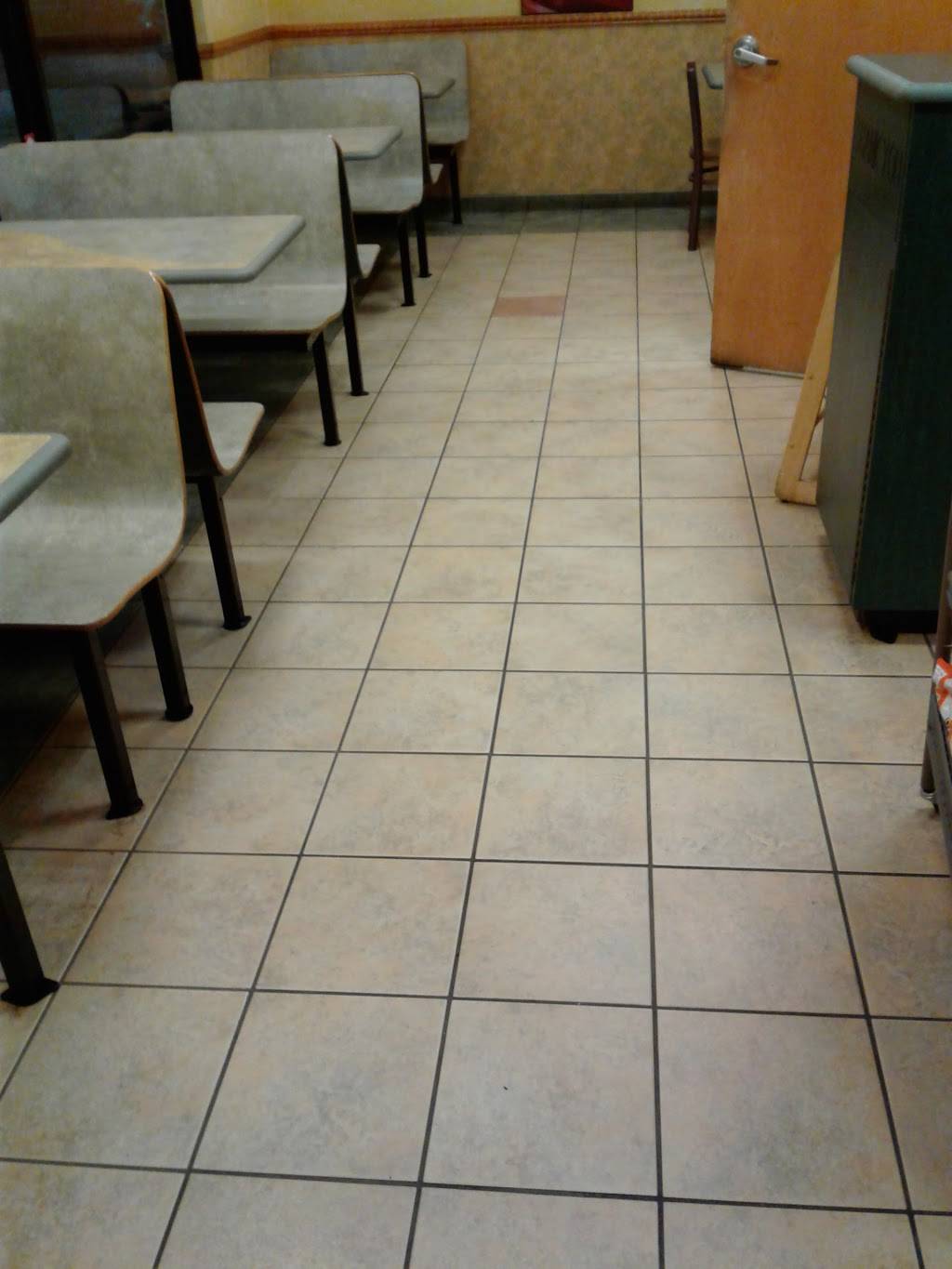 Subway | restaurant | Bond Plaza, 9171 Elk Grove Florin Rd Suite 5, Elk Grove, CA 95624, USA | 9166868737 OR +1 916-686-8737