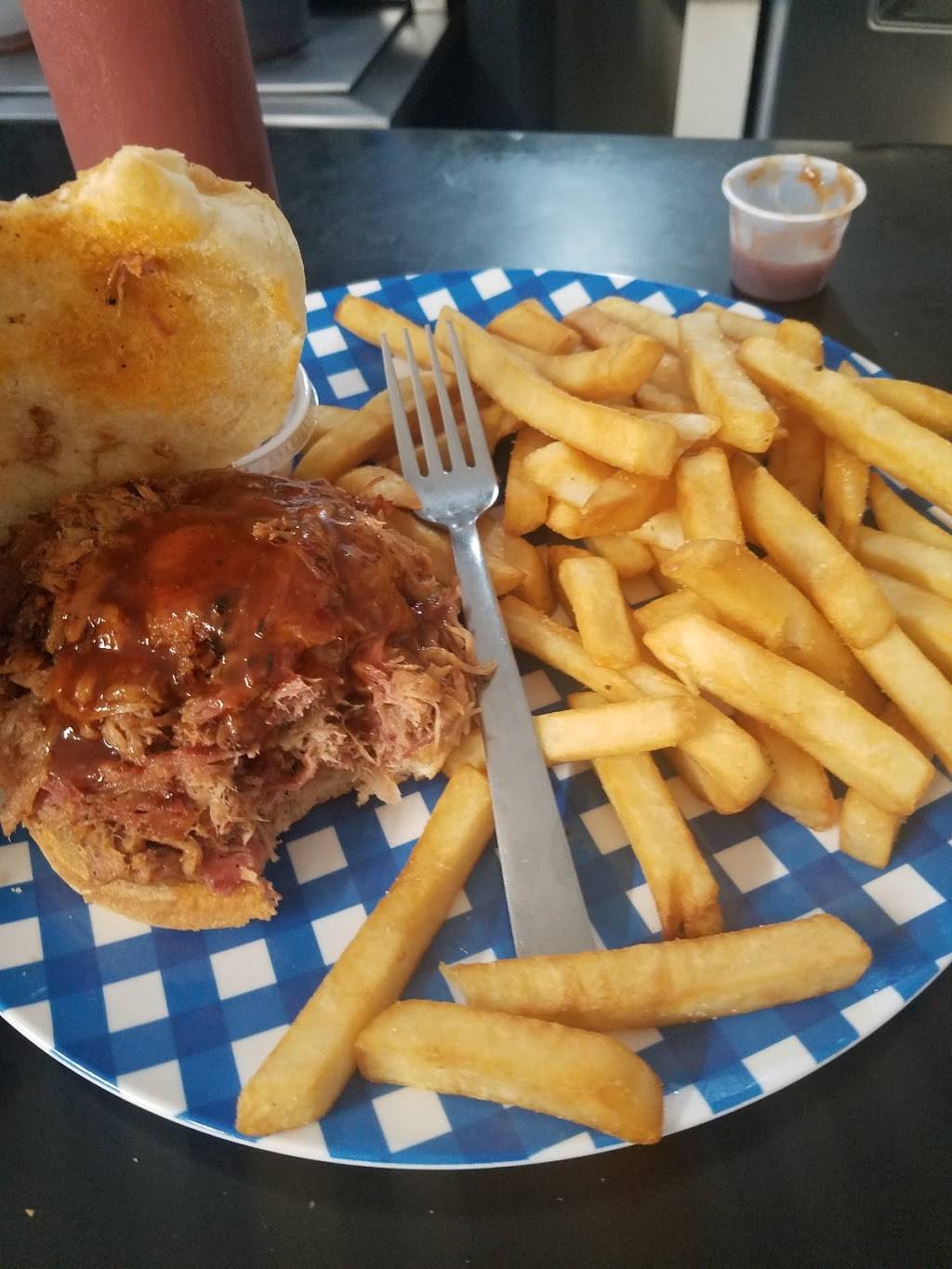 Razorback | restaurant | 3737 Holland Blvd # E, Chesapeake, VA 23323, USA | 7574851001 OR +1 757-485-1001