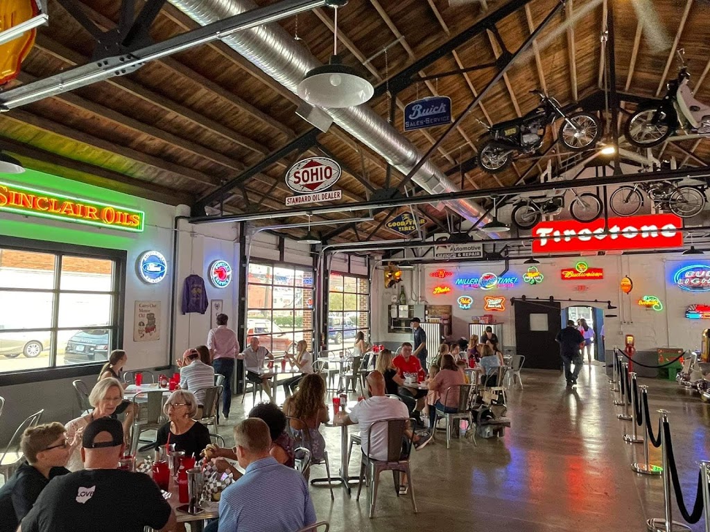 Chloes Diner | restaurant | 112 1st St NE, Massillon, OH 44646, USA | 3308800104 OR +1 330-880-0104