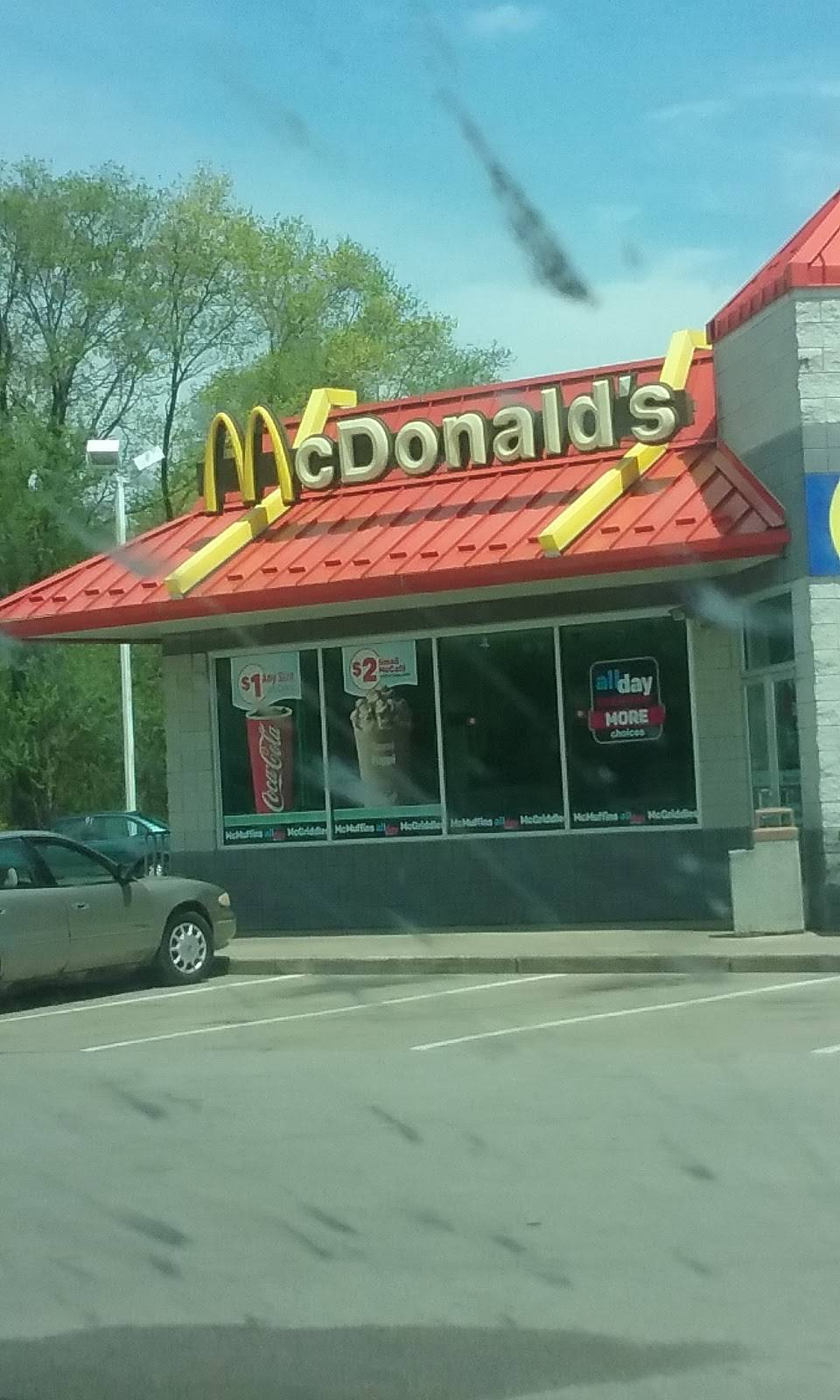 McDonalds | cafe | 2738 N, M-30, Sanford, MI 48657, USA | 9896879672 OR +1 989-687-9672