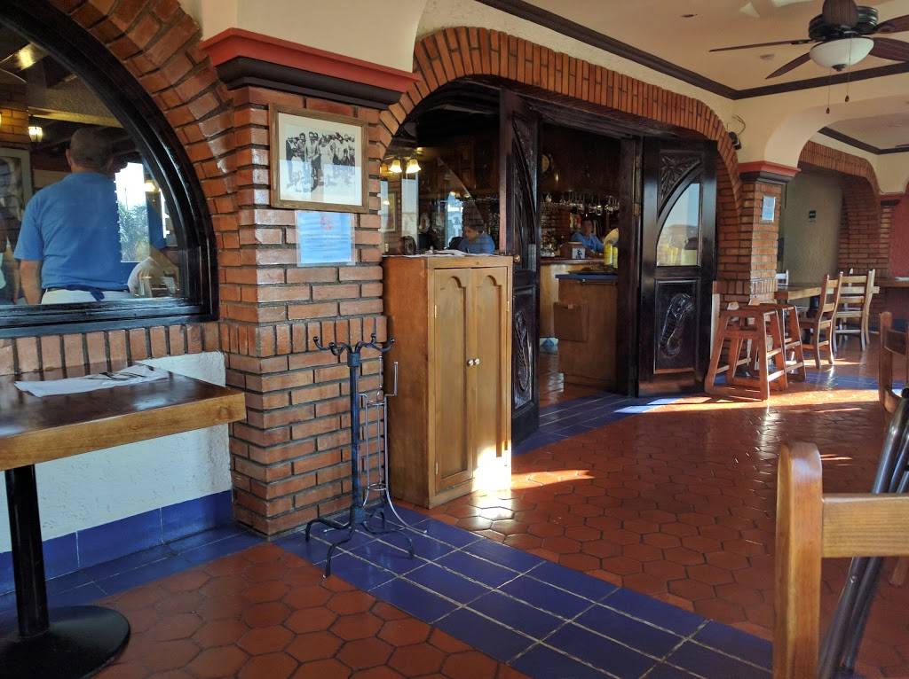 La Casa De La Langosta | restaurant | Rentería 3, Centro, 22716 Puerto Nuevo, B.C., Mexico | 016616141072 OR +52 661 614 1072