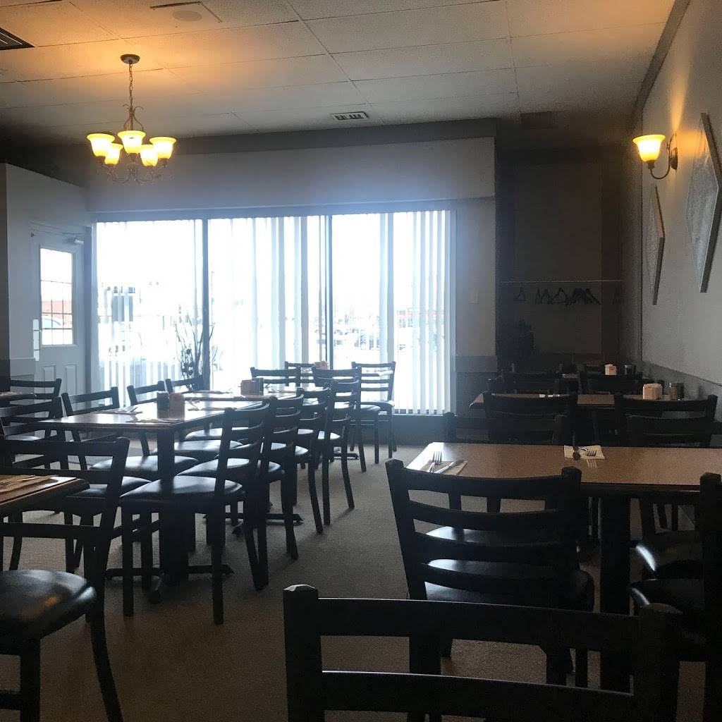 Ace Family Restaurant/Lounge | restaurant | 1120 Fennell Ave E, Hamilton, ON L8T 1S5, Canada | 9053851924 OR +1 905-385-1924