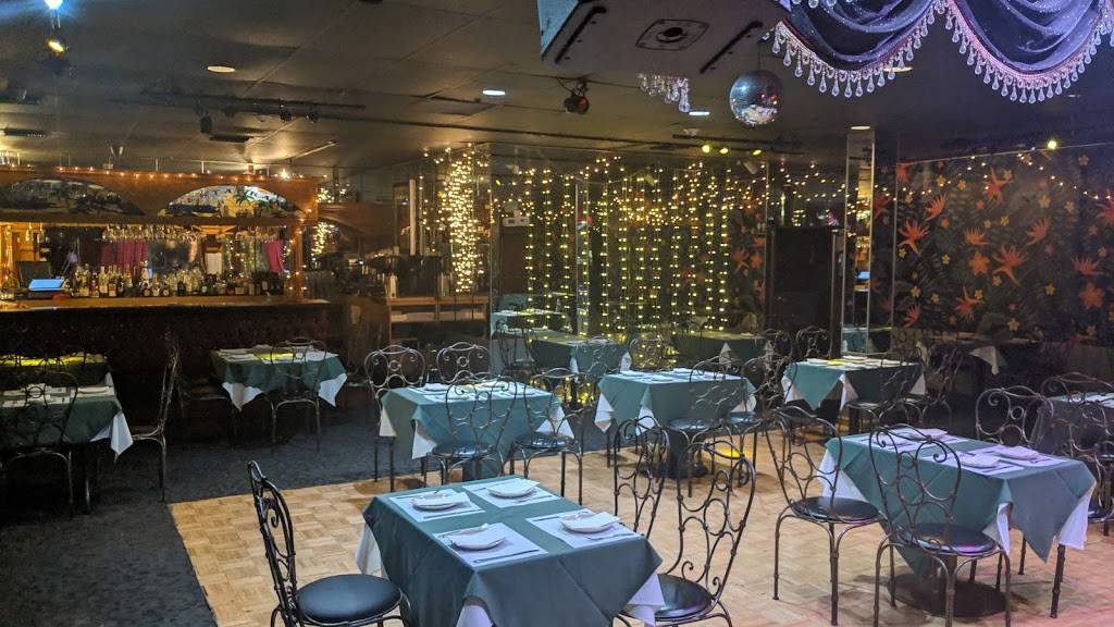 Tumnak Thai Food & Pho | restaurant | 5267 Hollywood Blvd, Los Angeles, CA 90027, USA | 3235937931 OR +1 323-593-7931