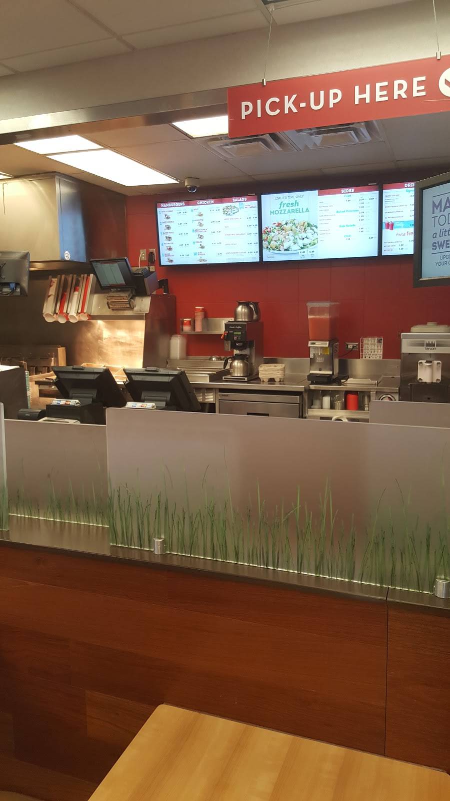 Wendys | restaurant | 23500 Eureka Rd, Taylor, MI 48180, USA | 7342876216 OR +1 734-287-6216